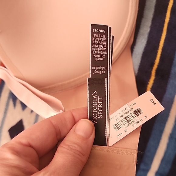 NWT Victoria's Secret Multiway Bra 38D Strapless One Strap, Crossback Gripper - Picture 5 of 7